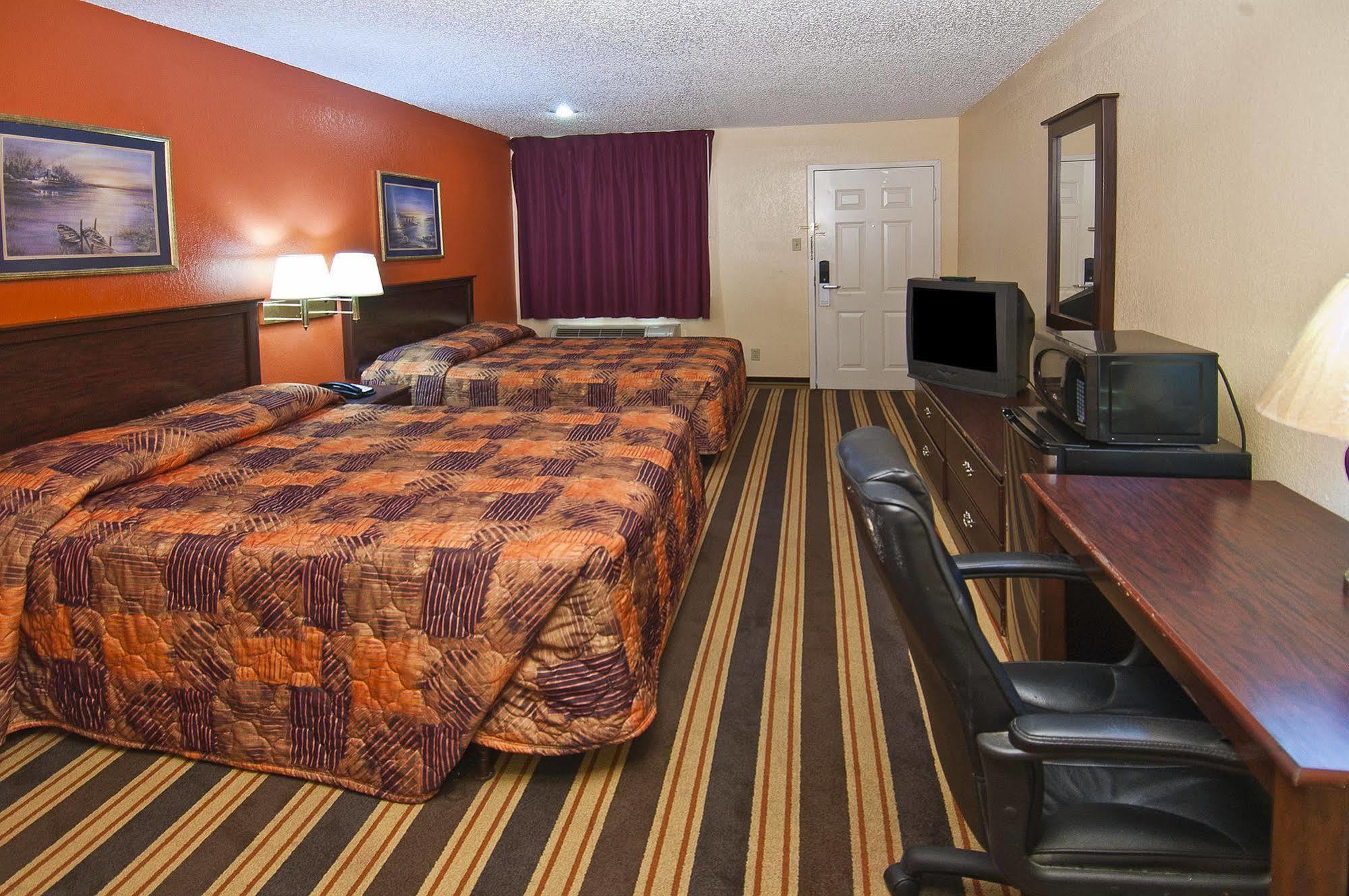 Executive Inn Groves Extérieur photo